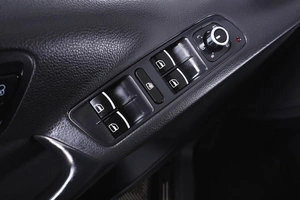 Внедорожник Volkswagen Tiguan 2011 года, 1129000 рублей, Пермь
