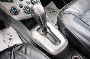 Седан Chevrolet Aveo 2012 года, 659000 рублей, Красноярск