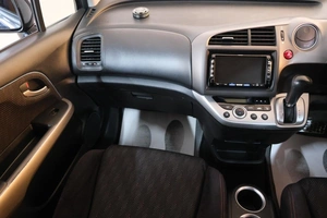 Минивэн Honda Stream 2011 года, 1259000 рублей, Омск