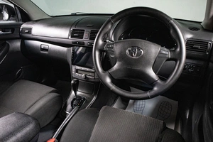 Седан Toyota Avensis 2008 года, 749000 рублей, Сургут