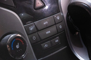 Седан Chevrolet Cruze 2010 года, 969000 рублей, Томск