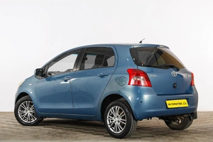 Хетчбэк Toyota Yaris 2006 года, 699000 рублей, Тюмень