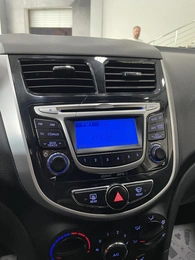 Седан Hyundai Solaris 2013 года, 897000 рублей, Солонцы