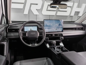 Внедорожник Toyota RAV4 2025 года, 4699000 рублей, Тюмень