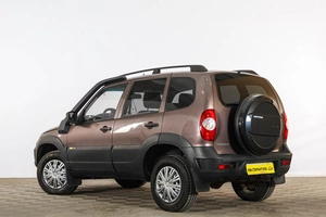 Внедорожник Chevrolet Niva 2017 года, 799000 рублей, Тюмень
