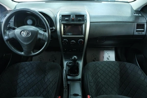 Седан Toyota Corolla 2008 года, 659000 рублей, Омск