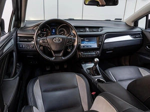 Седан Toyota Avensis 2015 года, 1595000 рублей, Краснодар
