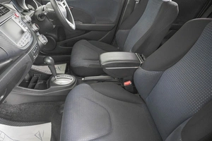 Хетчбэк Honda Fit 2009 года, 809000 рублей, Кемерово