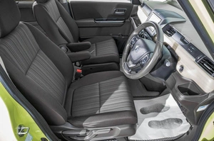 Минивэн Honda Freed 2017 года, 1639000 рублей, Барнаул