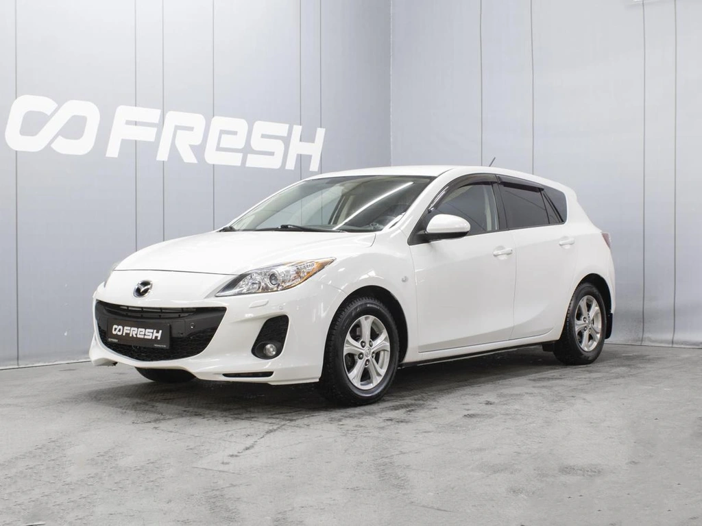 Хетчбэк Mazda 3 2011 года, 850000 рублей, Омск