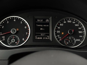 Внедорожник Volkswagen Tiguan 2013 года, 1178000 рублей, Ижевск