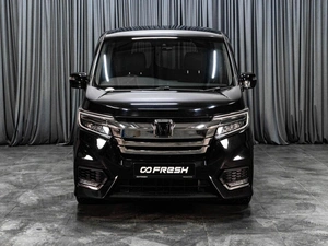 Минивэн Honda Stepwgn Spada 2017 года, 2459000 рублей, Тюмень