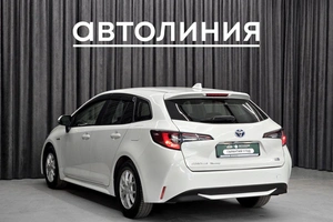 Универсал Toyota Corolla 2020 года, 1649000 рублей, Красноярск