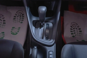 Хетчбэк Toyota Yaris 2021 года, 1319000 рублей, Томск