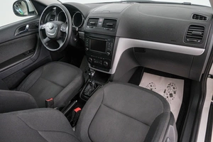 Внедорожник Skoda Yeti 2013 года, 909000 рублей, Красноярск