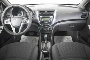 Хетчбэк Hyundai Solaris 2011 года, 879000 рублей, Кемерово