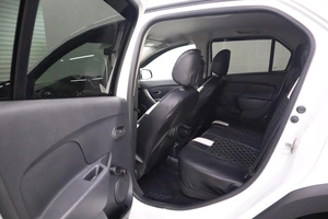 Седан Renault Logan 2019 года, 1080000 рублей, Брянск