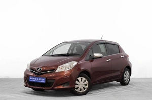 Хетчбэк Toyota Vitz 2012 года, 849000 рублей, Барнаул