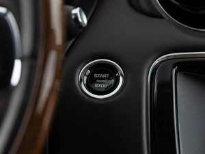 Седан Jaguar XJ 2010 года, 1749077 рублей, Москва
