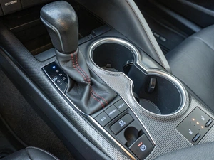 Седан Toyota Camry 2021 года, 3199000 рублей, Санкт-Петербург