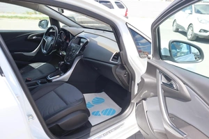 Хэтчбек Opel Astra 2014 года, 900000 рублей, Мирное