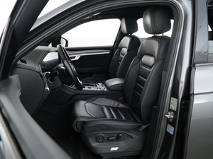 Внедорожник Volkswagen Touareg 2019 года, 5250050 рублей, Москва