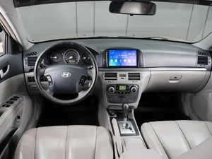 Седан Hyundai Sonata 2006 года, 630000 рублей, Тюмень