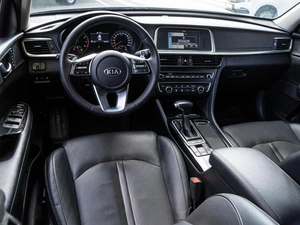 Седан Kia Optima 2019 года, 2649000 рублей, Волгоград