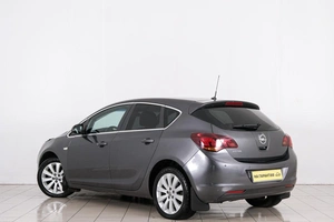 Хетчбэк Opel Astra 2011 года, 629000 рублей, Красноярск