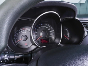 Седан Kia Rio 2011 года, 850000 рублей, Ростов-на-Дону