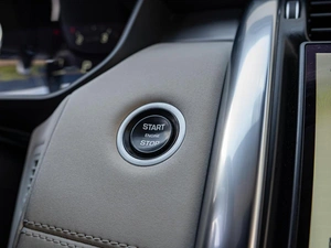 Внедорожник Land Rover Discovery 2021 года, 6560000 рублей, Краснодар