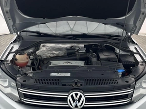 Внедорожник Volkswagen Tiguan 2012 года, 1300000 рублей, Клинцы