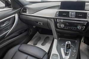 Седан BMW 3 серия 2017 года, 2039000 рублей, Барнаул