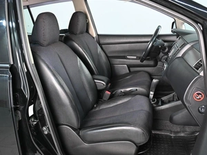 Хетчбэк Nissan Tiida 2011 года, 999000 рублей, Аксай