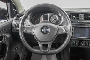Седан Volkswagen Polo 2019 года, 1169000 рублей, Барнаул
