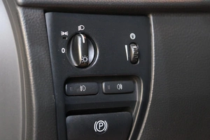 Внедорожник Volvo XC90 2007 года, 1069000 рублей, Омск