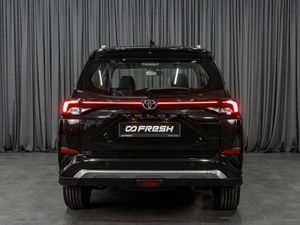 Минивэн Toyota Veloz 2023 года, 4249000 рублей, Тюмень