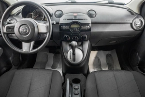 Хетчбэк Mazda 2 2012 года, 1249000 рублей, Барнаул