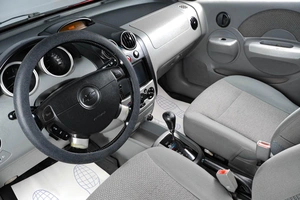 Седан Chevrolet Aveo 2004 года, 399000 рублей, Тюмень