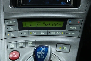 Лифтбек Toyota Prius 2012 года, 1088000 рублей, Солонцы