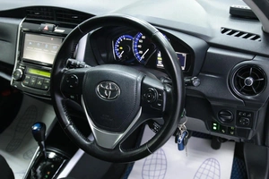 Универсал Toyota Corolla Fielder 2015 года, 1138000 рублей, Солонцы