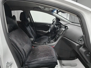 Хетчбэк Opel Astra 2010 года, 635000 рублей, Красноярск