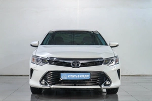 Седан Toyota Camry 2017 года, 2069000 рублей, Челябинск