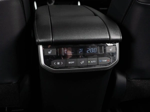 Внедорожник Toyota Highlander 2026 года, 5630000 рублей, Тюмень