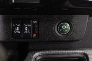 Минивэн Honda Stepwgn 2021 года, 2639000 рублей, Новокузнецк