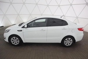 Седан Kia Rio 2014 года, 900000 рублей, Орёл