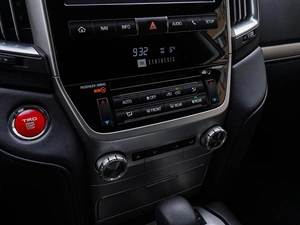 Внедорожник Toyota Land Cruiser 2019 года, 7350000 рублей, Краснодар