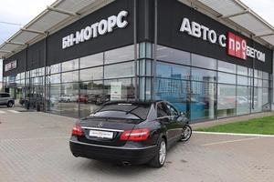 Седан Mercedes-benz E-класс 2010 года, 2150000 рублей, Мирное