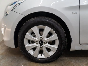 Седан Hyundai Solaris 2016 года, 1149000 рублей, Красноярск