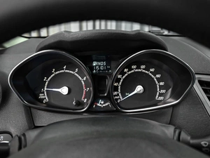 Хетчбэк Ford Fiesta 2016 года, 925000 рублей, Ставрополь